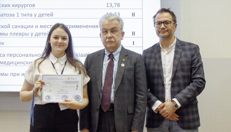 В СПбГПМУ подвели итоги студенческой конференции по хирургии 94
