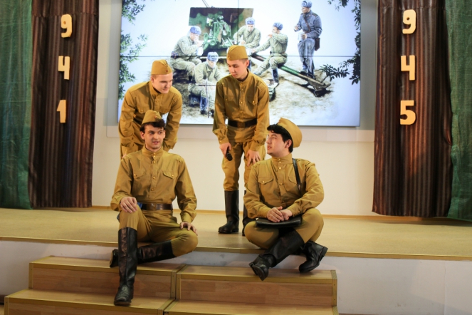 Студенты СПБГПМУ исполнили песни Победы 11