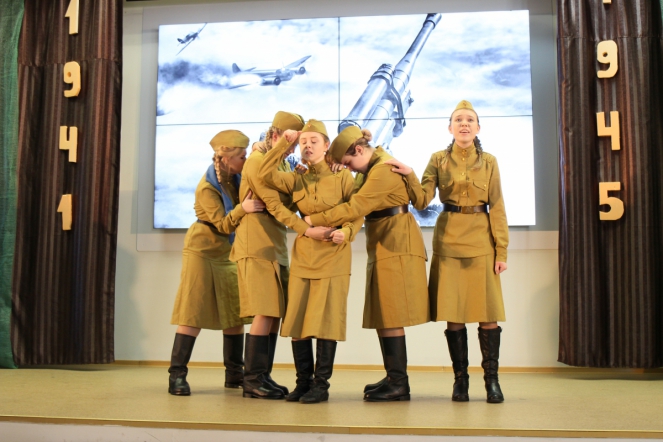 Студенты СПБГПМУ исполнили песни Победы 59