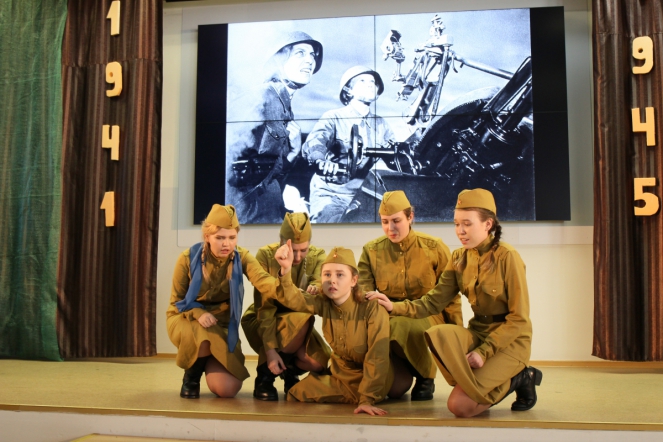 Студенты СПБГПМУ исполнили песни Победы 61