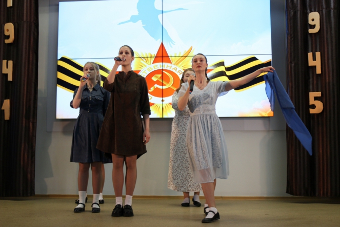 Студенты СПБГПМУ исполнили песни Победы 67