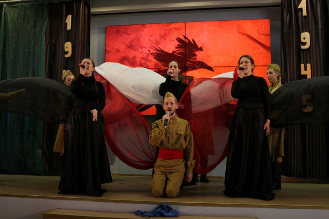 Студенты СПБГПМУ исполнили песни Победы 75