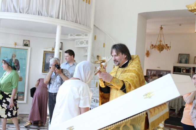 В храме при СПбГПМУ отслужили молебен за здравие детей 8
