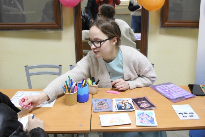 Студенты СПбГПМУ провели акцию ко Дню матери 1