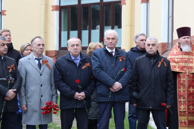 Война заканчивается, когда похоронен последний солдат: в Педиатрическом университете увековечили память сотрудников, погибших в годы Великой Отечественной войны 6