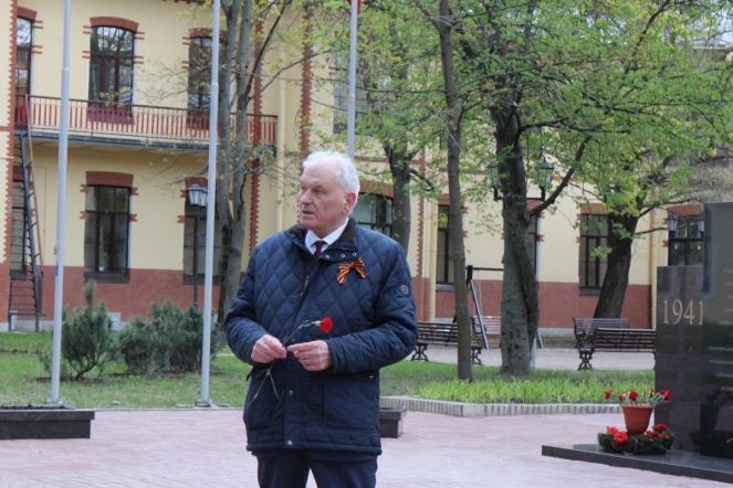 Война заканчивается, когда похоронен последний солдат: в Педиатрическом университете увековечили память сотрудников, погибших в годы Великой Отечественной войны 25